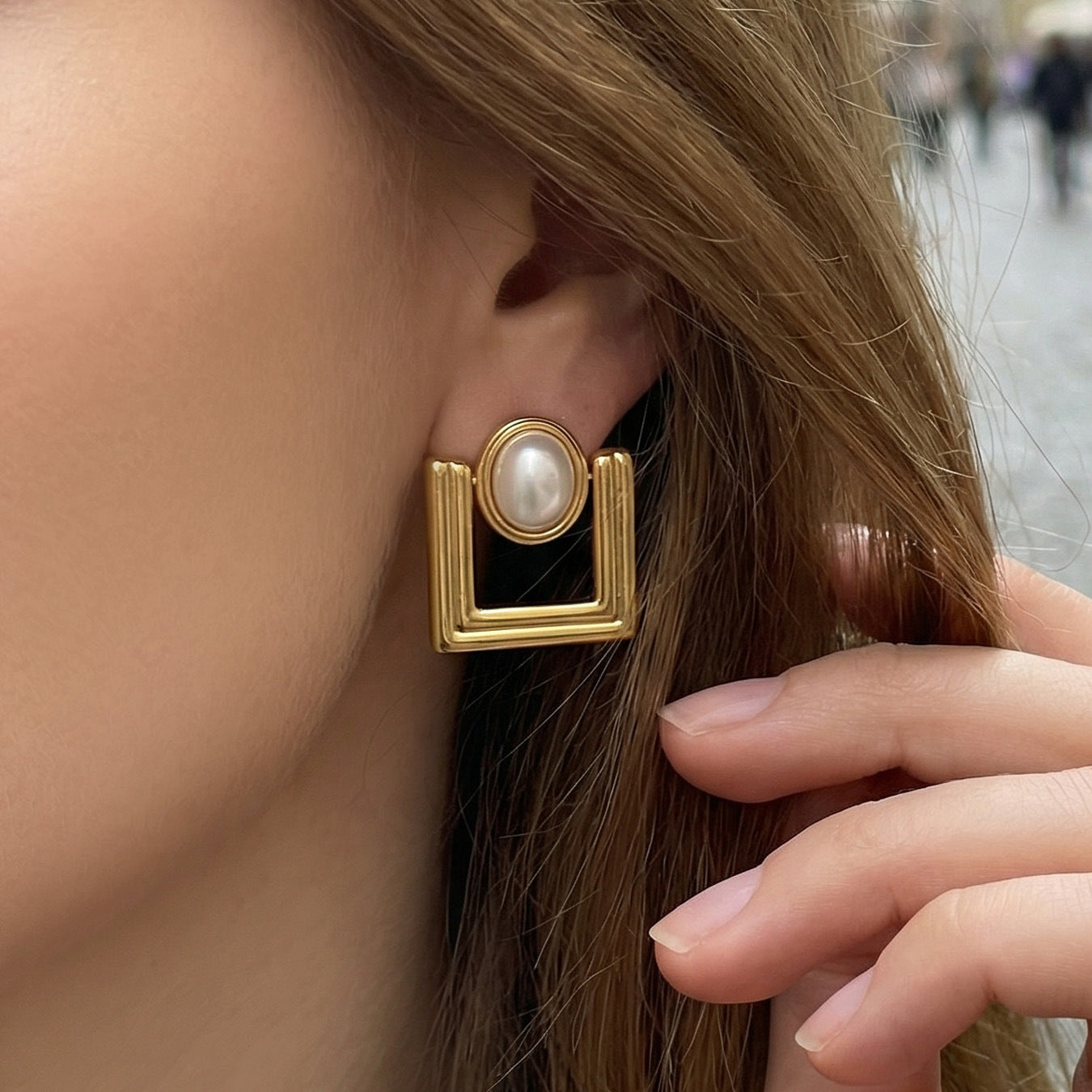 316L Stainless Steel 18K Gold PVD Faux Pearl Vintage Geometric Square Stud Earrings - Faux Pearl, Vintage, Geometric, Square, Gold Wholesale Stainless Steel Jewelry - Sensitive Skin Friendly - Detail 3