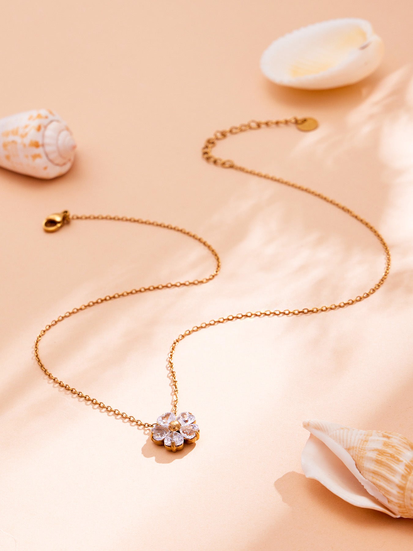 316L Stainless Steel 18K Gold PVD Five-Petal Flower Zircon Jewelry Set Necklace Bracelet Ring Earrings - Five-Petal Flower Zircon Chic Geometric Gold Jewelry Set Wholesale Stainless Steel Jewelry - Sensitive Skin Friendly - Detail 16