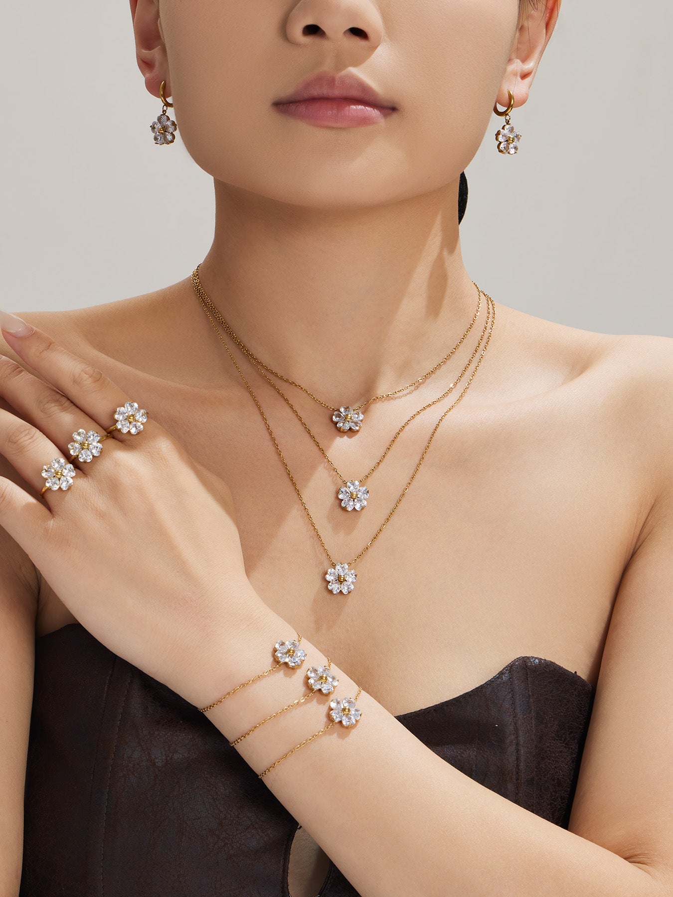 316L Stainless Steel 18K Gold PVD Five-Petal Flower Zircon Jewelry Set Necklace Bracelet Ring Earrings - Five-Petal Flower Zircon Chic Geometric Gold Jewelry Set Wholesale Stainless Steel Jewelry - Sensitive Skin Friendly - Detail 8