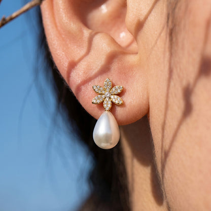 316L Stainless Steel 18K Gold PVD Floral Faux Pearl Zircon Earrings - Floral Gold Faux Pearl Zircon Earrings Wholesale Stainless Steel Jewelry - Sensitive Skin Friendly - Detail 13