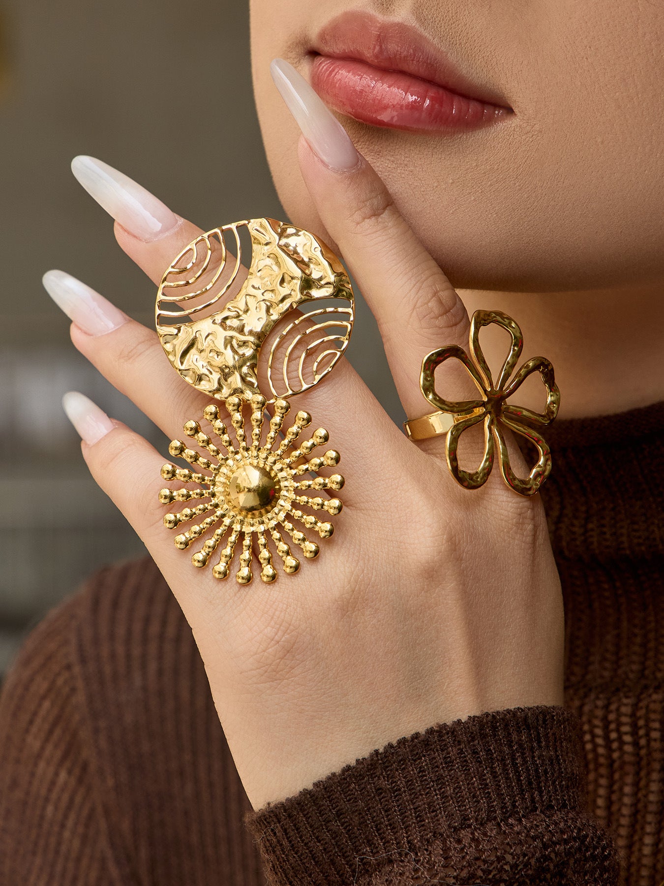 316L Stainless Steel 18K Gold PVD Floral Sunburst Adjustable Open Ring - Floral Sunburst Open Ring Wholesale Stainless Steel Jewelry - Sensitive Skin Friendly - Detail 2