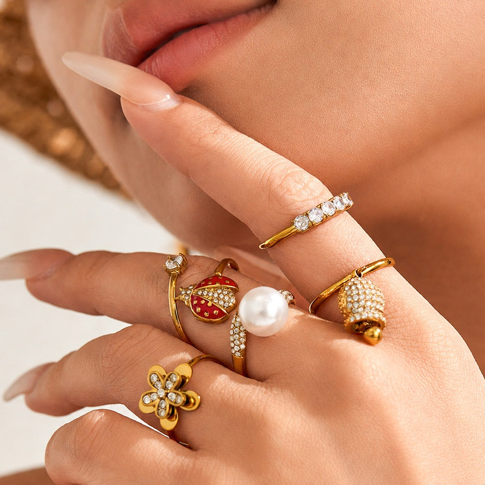 316L Stainless Steel 18K Gold PVD Flower Geometric Ring Set - Flower Geometric Design, 18K Gold Plated Ring, Modern Elegance Wholesale Stainless Steel Jewelry - Sensitive Skin Friendly - Detail 1