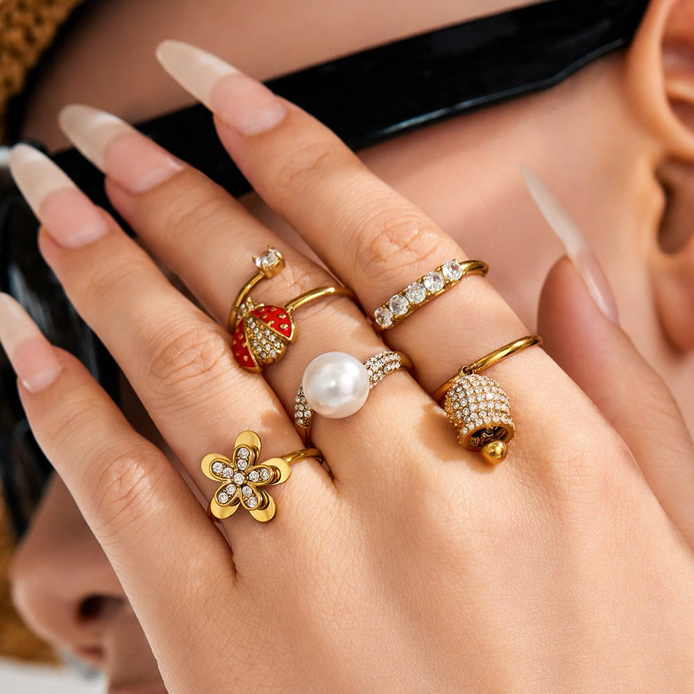 316L Stainless Steel 18K Gold PVD Flower Geometric Ring Set - Flower Geometric Design, 18K Gold Plated Ring, Modern Elegance Wholesale Stainless Steel Jewelry - Sensitive Skin Friendly - Detail 2