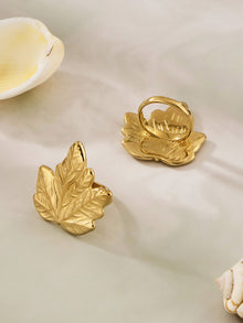 Artistic Leaf Design 18K Gold PVD Stainless Steel Ring - Skin-safe Hypoallergenic Jewelry Factory
