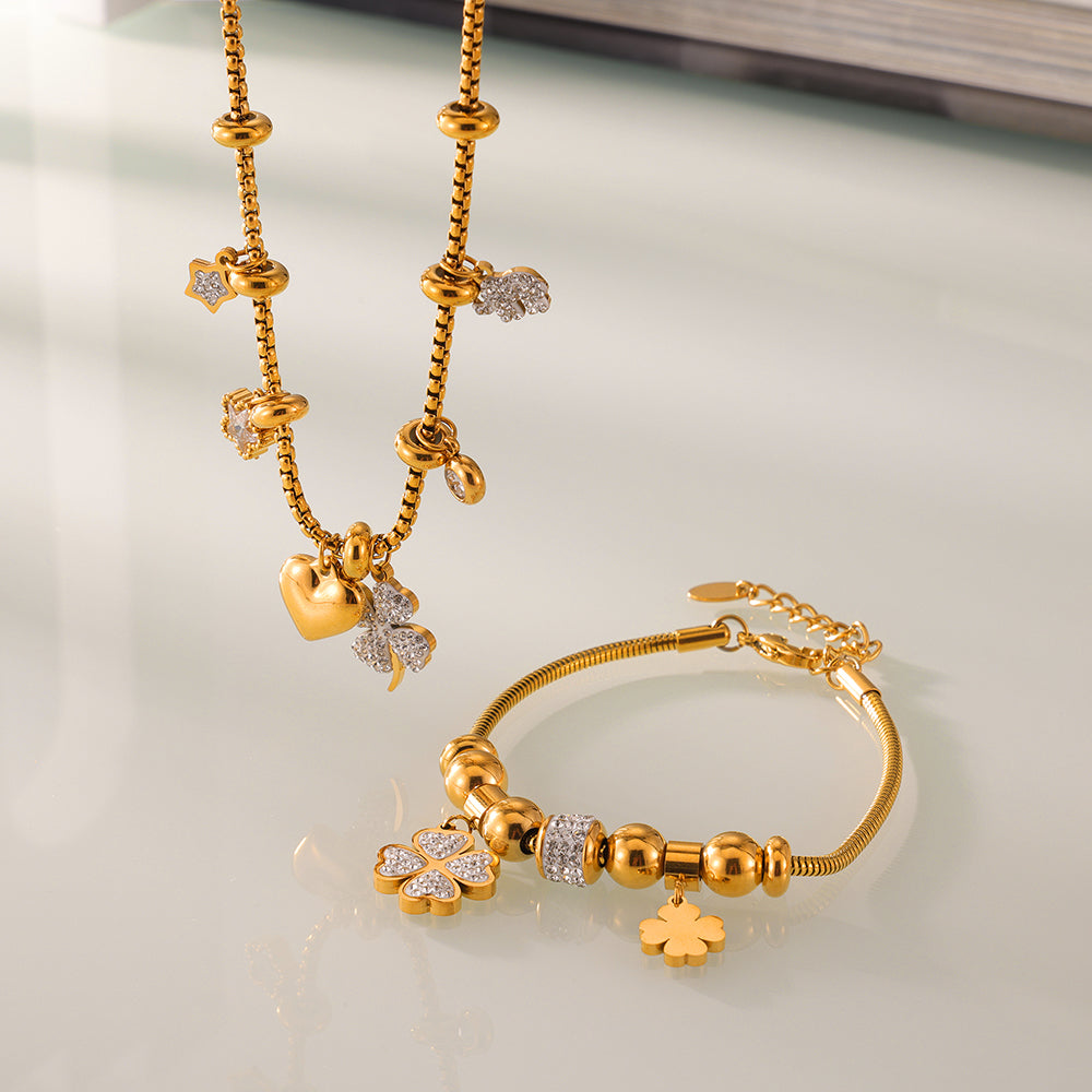 316L Stainless Steel 18K Gold PVD Four Leaf Clover & Heart Pendant Bracelet & Necklace Set - Four Leaf Clover Pendant, Heart Pendant, Gold Bracelet, Gold Necklace, Minimalist Jewelry, Elegant Set Wholesale Stainless Steel Jewelry - Sensitive Skin Friendly - Detail 2
