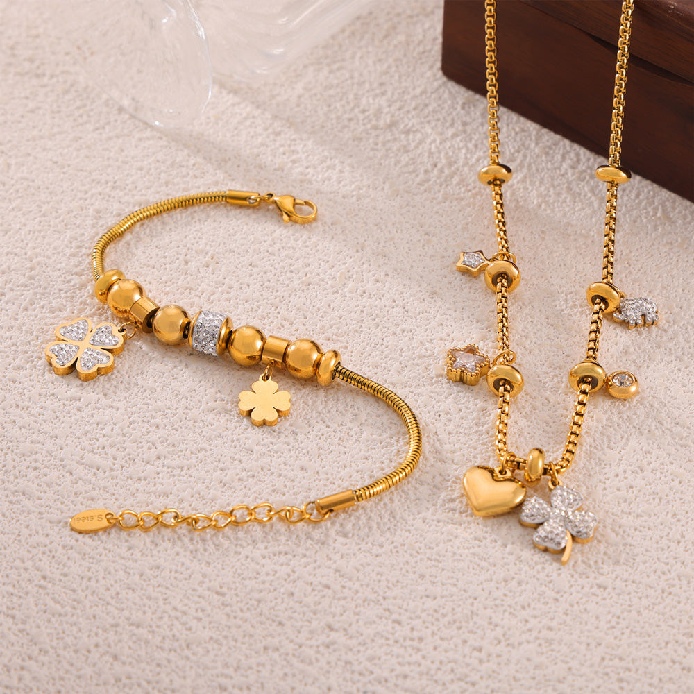 316L Stainless Steel 18K Gold PVD Four Leaf Clover & Heart Pendant Bracelet & Necklace Set - Four Leaf Clover Pendant, Heart Pendant, Gold Bracelet, Gold Necklace, Minimalist Jewelry, Elegant Set Wholesale Stainless Steel Jewelry - Sensitive Skin Friendly - Detail 3