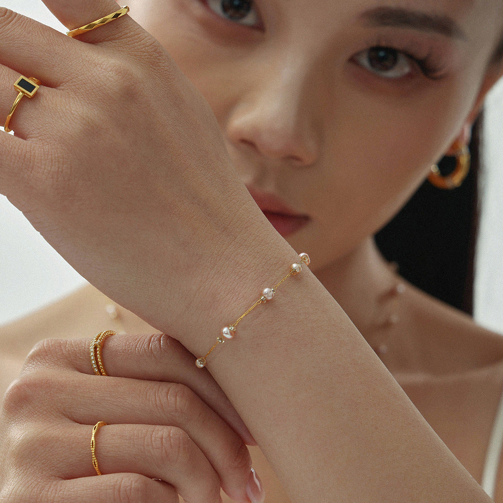 316L Stainless Steel 18K Gold PVD Freshwater Pearl Necklace & Bracelet - Freshwater Pearl, Elegant, Modern, Delicate, Gold Plated Wholesale Stainless Steel Jewelry - Sensitive Skin Friendly - Detail 11