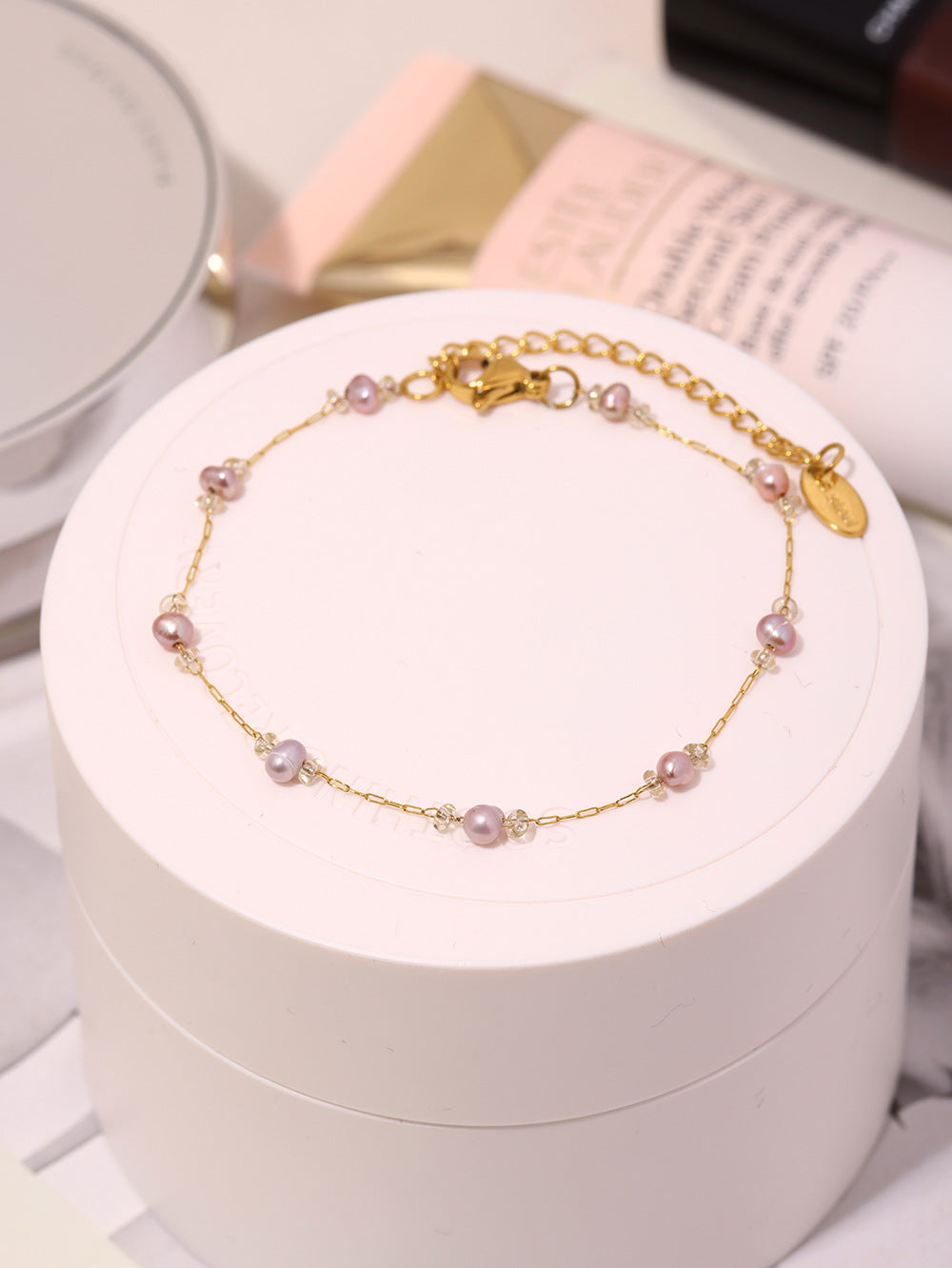 316L Stainless Steel 18K Gold PVD Freshwater Pearl Necklace & Bracelet - Freshwater Pearl, Elegant, Modern, Delicate, Gold Plated Wholesale Stainless Steel Jewelry - Sensitive Skin Friendly - Detail 4