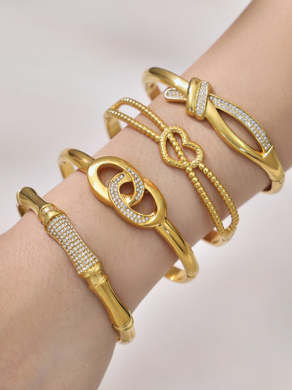 316L Stainless Steel 18K Gold PVD Geometric Heart Clasp Bangle Bracelet - Geometric Heart Clasp Bangle Minimalist Gold Bracelet Wholesale Stainless Steel Jewelry - Sensitive Skin Friendly - Detail 15