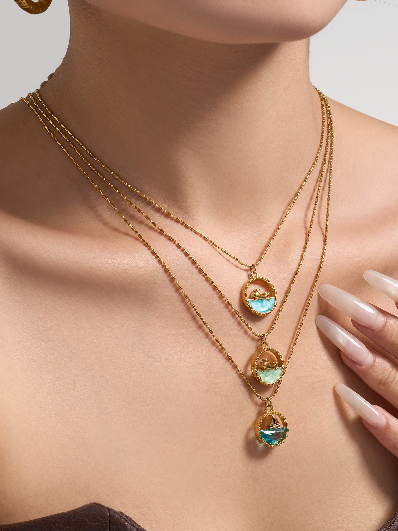 316L Stainless Steel 18K Gold PVD Glass Stone Ocean Whale Pendant Necklace - Glass Stone, Whale Pendant, Ocean Theme, Resort Style, Gold Necklace Wholesale Stainless Steel Jewelry - Sensitive Skin Friendly - Detail 13