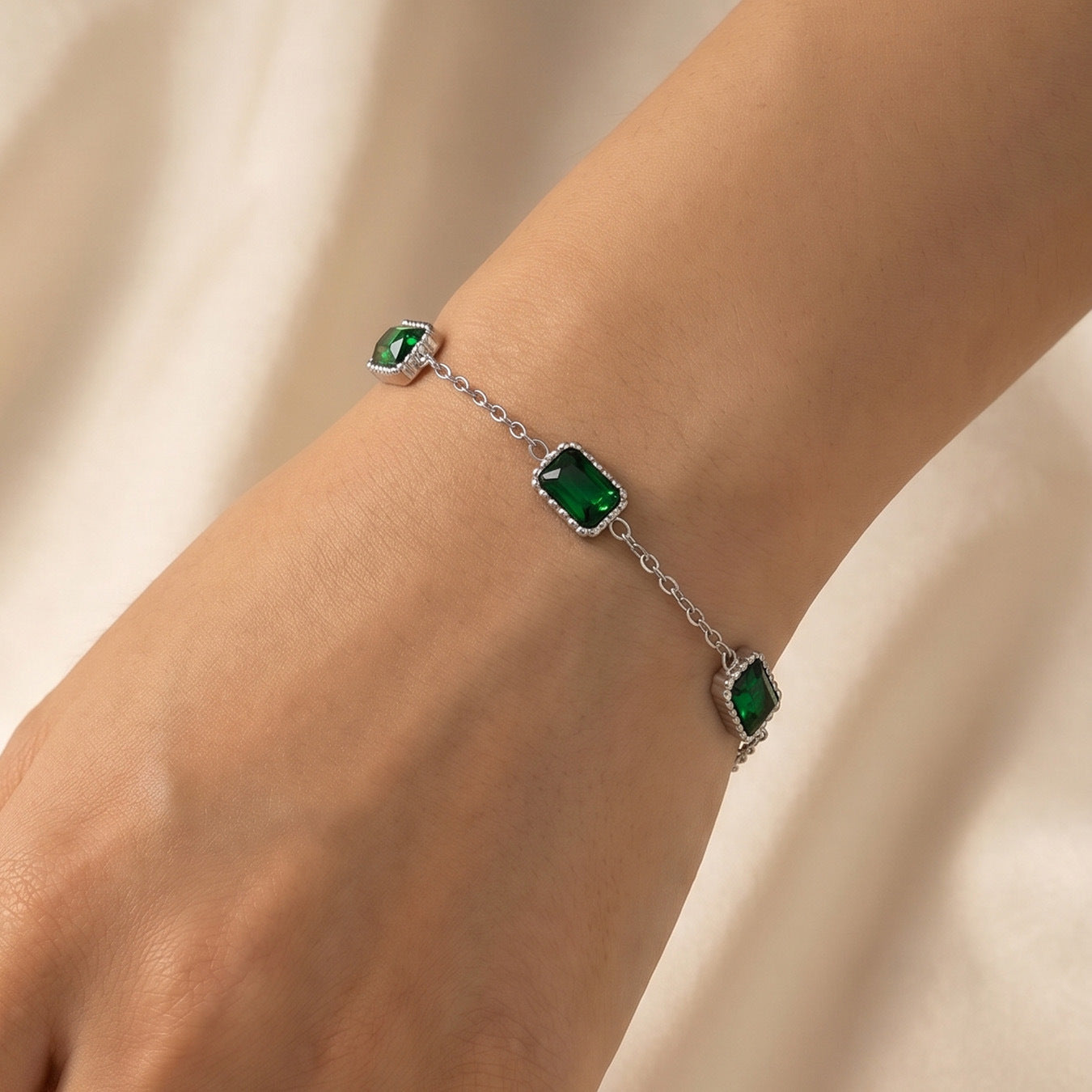 316L Stainless Steel 18K Gold PVD Green Zircon Bracelet - Vintage Gold Band Green Zircon Wholesale Stainless Steel Jewelry - Sensitive Skin Friendly - Detail 7