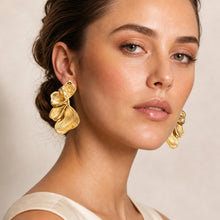 316L Stainless Steel 18K Gold PVD Half Petal Earrings - Half Petal Elegant Minimalist Wholesale Stainless Steel Jewelry - Sensitive Skin Friendly - Detail 12