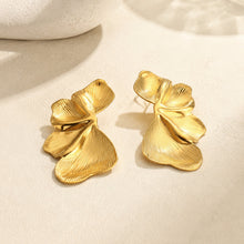 316L Stainless Steel 18K Gold PVD Half Petal Earrings - Half Petal Elegant Minimalist Wholesale Stainless Steel Jewelry - Sensitive Skin Friendly - Detail 6