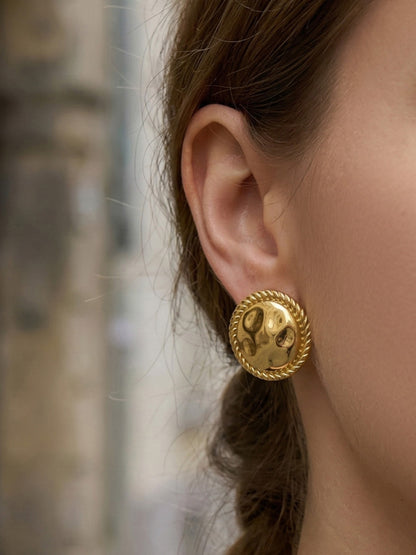 316L Stainless Steel 18K Gold PVD Hammered Round Textured Earrings - Hammered Round, Textured, Minimalist, Chic Wholesale Stainless Steel Jewelry - Sensitive Skin Friendly - Detail 3