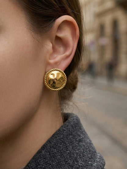 316L Stainless Steel 18K Gold PVD Hammered Round Textured Earrings - Hammered Round, Textured, Minimalist, Chic Wholesale Stainless Steel Jewelry - Sensitive Skin Friendly - Detail 5