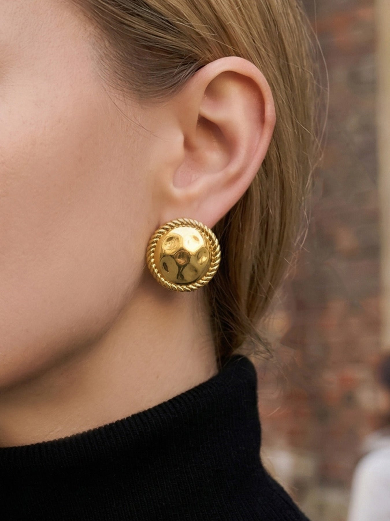 316L Stainless Steel 18K Gold PVD Hammered Round Textured Earrings - Hammered Round, Textured, Minimalist, Chic Wholesale Stainless Steel Jewelry - Sensitive Skin Friendly - Detail 8