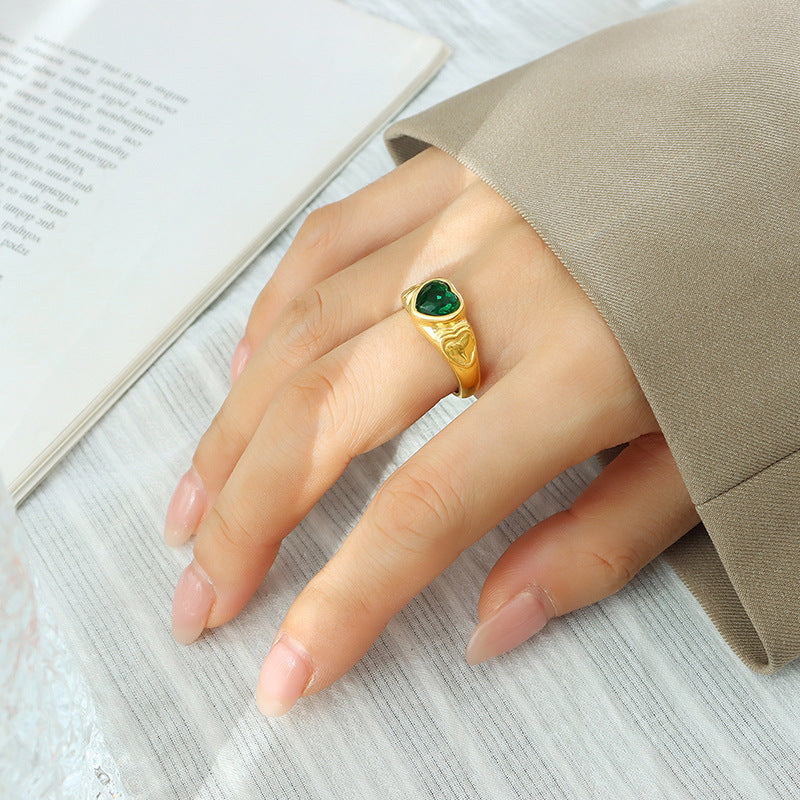 316L Stainless Steel 18K Gold PVD Heart Crystal Ring - Heart Crystal Ring White Glass Stone Green Glass Stone Minimalist Wholesale Stainless Steel Jewelry - Sensitive Skin Friendly - Detail 1