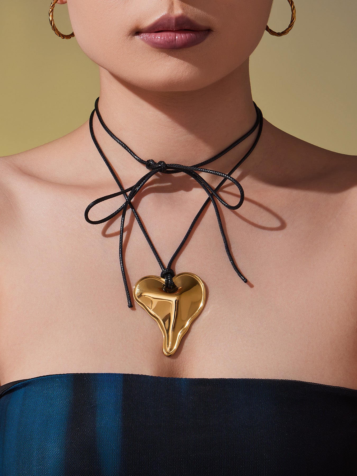 316L Stainless Steel 18K Gold PVD Heart Geometric Pendant Long Necklace - Heart Geometric Pendant Long Necklace Wholesale Stainless Steel Jewelry - Sensitive Skin Friendly - Detail 9