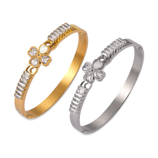 316L Stainless Steel 18K Gold PVD Heart Inlay Zircon Mother of Pearl Statement Bangle - French Elegant Heart Inlay Zircon Mother of Pearl Statement Bangle Wholesale Stainless Steel Jewelry - Sensitive Skin Friendly - Detail 4