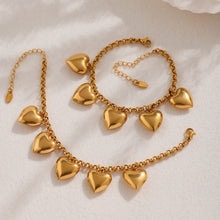 316L Stainless Steel 18K Gold PVD Heart Link Charm Bracelet - Image 2