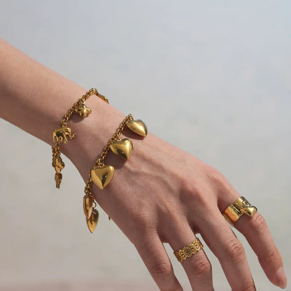 316L Stainless Steel 18K Gold PVD Heart Link Charm Bracelet - Image 4