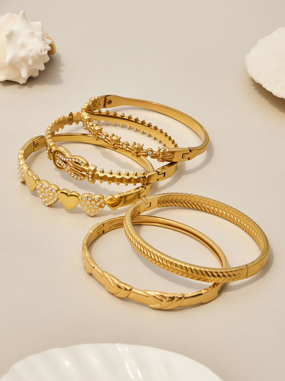 316L Stainless Steel 18K Gold PVD Heart Lock Bangle - Heart Lock Minimalist Gold Bangle Wholesale Stainless Steel Jewelry - Sensitive Skin Friendly - Detail 15
