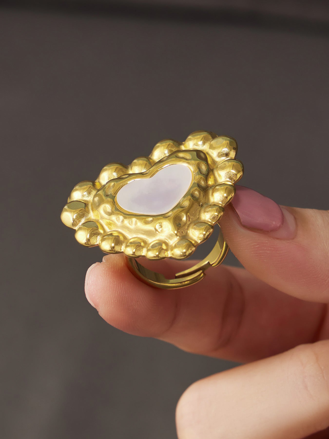 316L Stainless Steel 18K Gold PVD Heart Mother of Pearl Color-Drip Ring - Heart Mother of Pearl Color-Drip Gold Ring Wholesale Stainless Steel Jewelry - Sensitive Skin Friendly - Detail 2