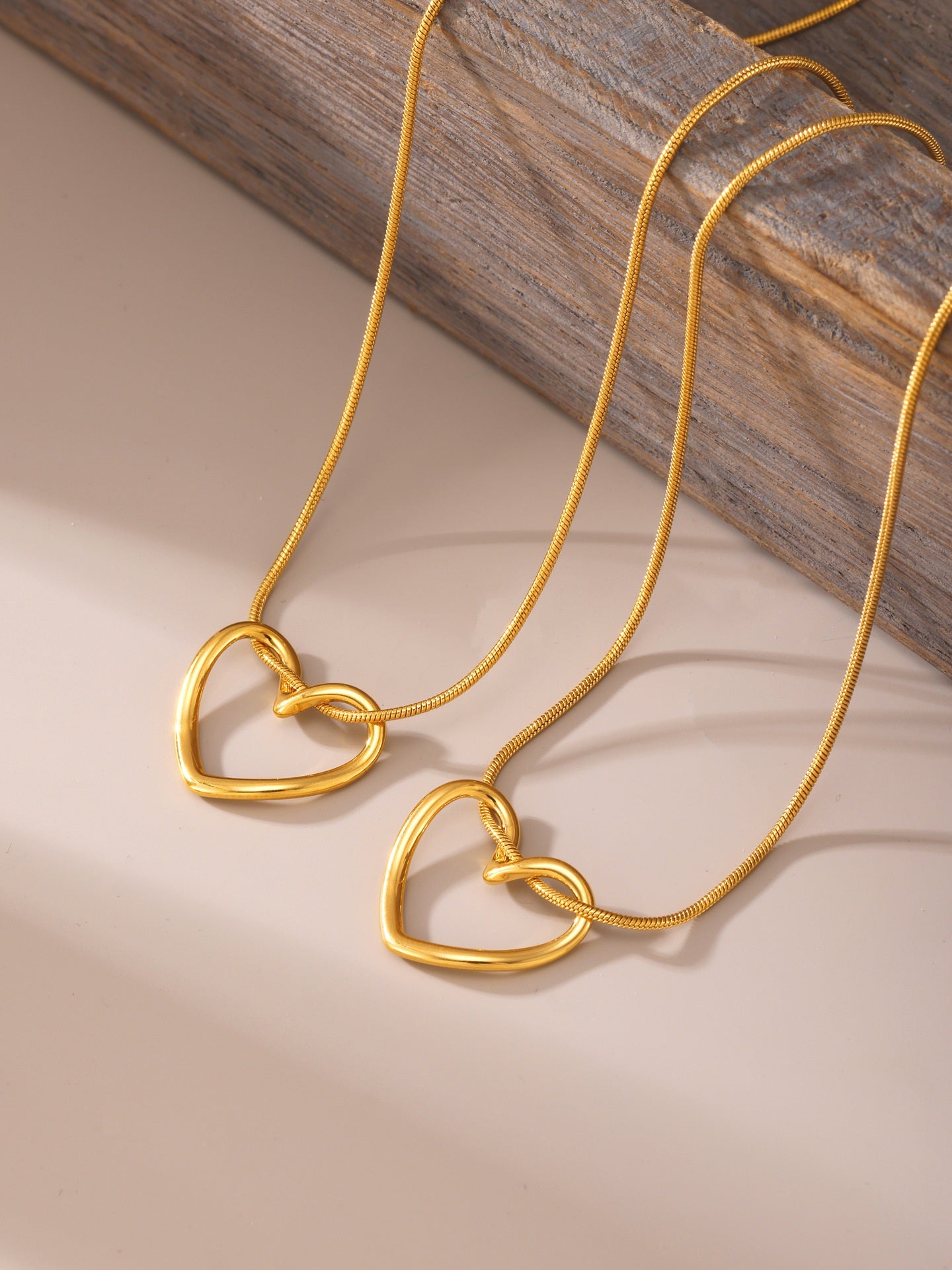 316L Stainless Steel 18K Gold PVD Heart Necklace - Heart Necklace Gold Wholesale Stainless Steel Jewelry - Sensitive Skin Friendly - Detail 9