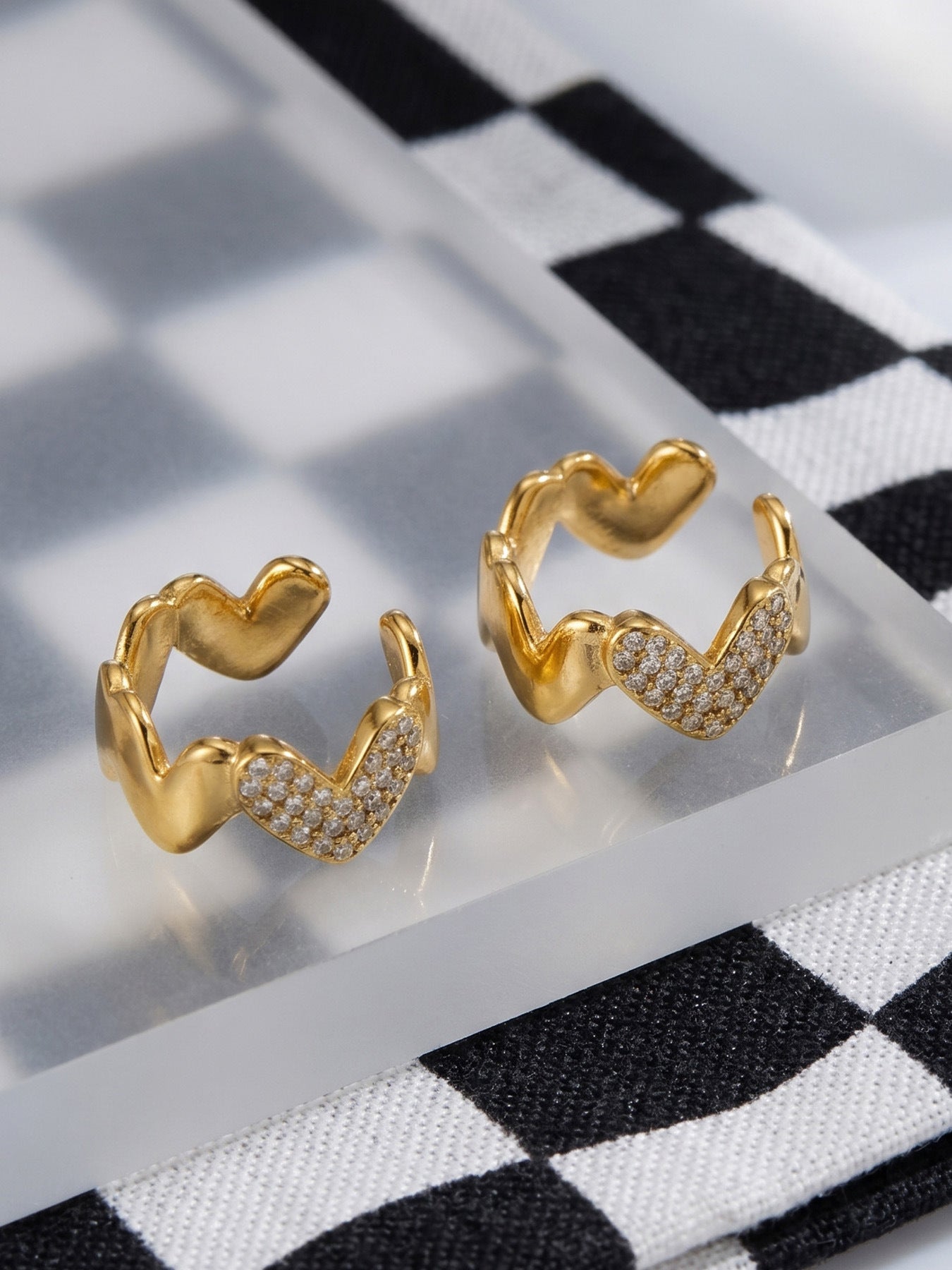 316L Stainless Steel 18K Gold PVD Heart Wave Design Earrings - Heart Shape Wave Design Minimalist Modern Wholesale Stainless Steel Jewelry - Sensitive Skin Friendly - Detail 12