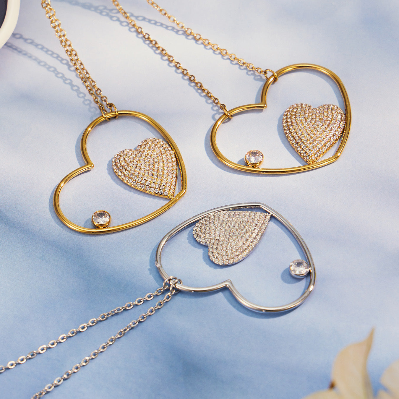 316L Stainless Steel 18K Gold PVD Heart Zircon Necklace - Heart Zircon, Elegant Design, Modern Style Wholesale Stainless Steel Jewelry - Sensitive Skin Friendly - Detail 3