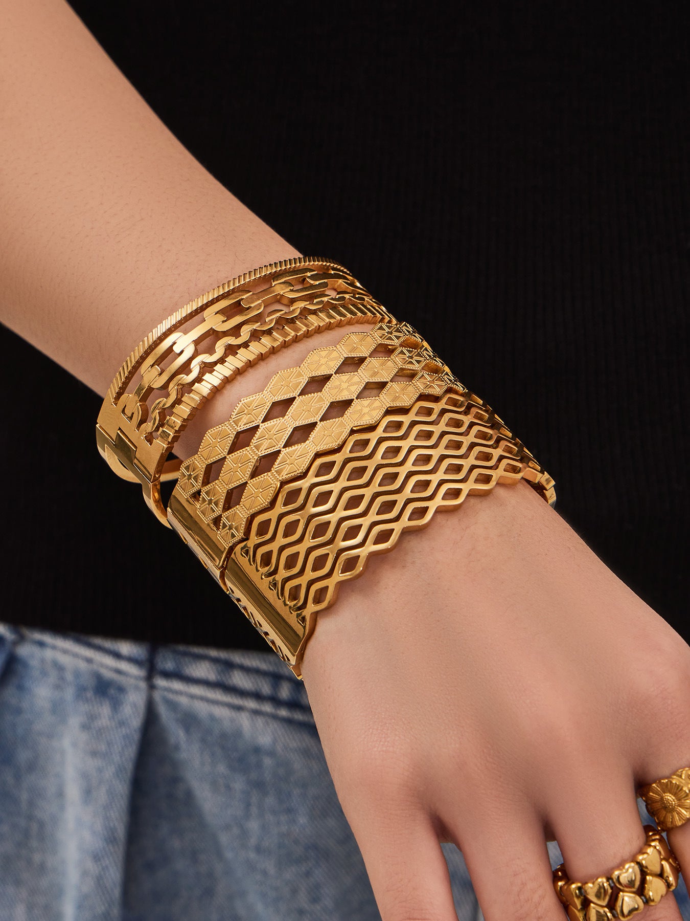 316L Stainless Steel 18K Gold PVD Hollow Texture Wide Bangle - Vintage Hollow Texture Wide Bangle Wholesale Stainless Steel Jewelry - Sensitive Skin Friendly - Detail 8