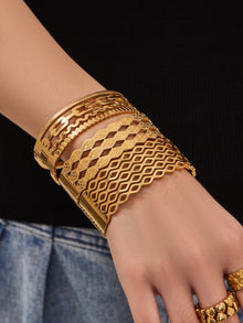 316L Stainless Steel 18K Gold PVD Hollow Texture Wide Bangle - Vintage Hollow Texture Wide Bangle Wholesale Stainless Steel Jewelry - Sensitive Skin Friendly - Detail 8