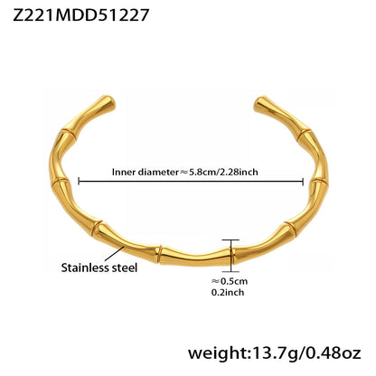 316L Stainless Steel 18K Gold PVD Interlocking Heart Hollow Geometric Bangle - Interlocking Heart, Hollow Design, Geometric, Minimalist, Modern Bangle Wholesale Stainless Steel Jewelry - Sensitive Skin Friendly - Detail 10