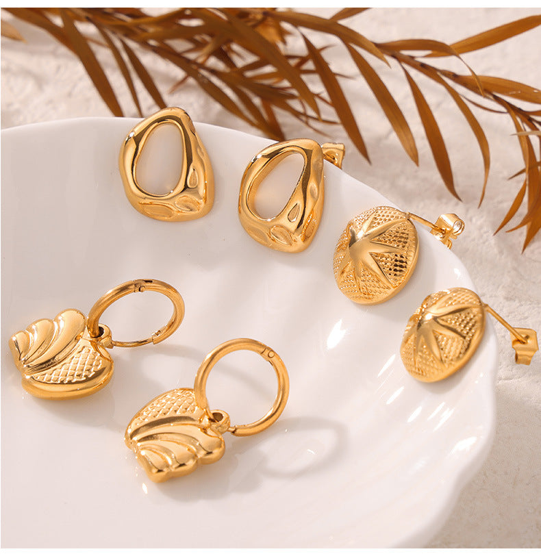 316L Stainless Steel 18K Gold PVD Irregular Geometric Earrings - Minimalist Irregular Geometric Gold Earrings Wholesale Stainless Steel Jewelry - Sensitive Skin Friendly - Detail 4