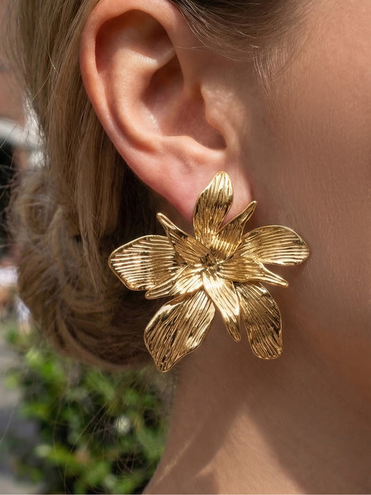 316L Stainless Steel 18K Gold PVD Large Floral Design Earrings - Large Floral, Statement Earrings, Unique Design, Trendy Wholesale Stainless Steel Jewelry - Sensitive Skin Friendly - Detail 5