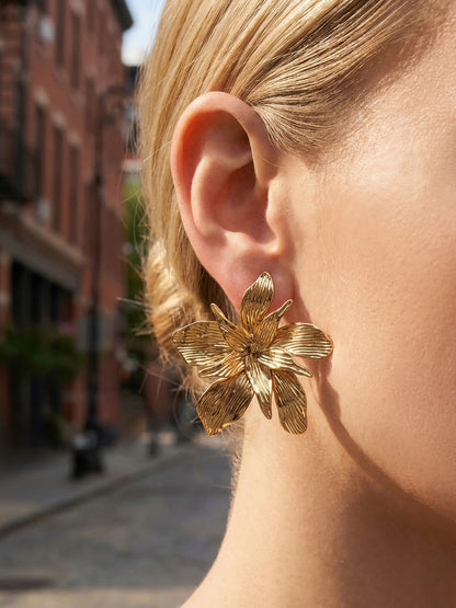316L Stainless Steel 18K Gold PVD Large Floral Design Earrings - Large Floral, Statement Earrings, Unique Design, Trendy Wholesale Stainless Steel Jewelry - Sensitive Skin Friendly - Detail 7