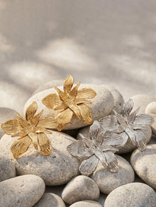 316L Stainless Steel 18K Gold PVD Large Floral Design Earrings - Large Floral, Statement Earrings, Unique Design, Trendy Wholesale Stainless Steel Jewelry - Sensitive Skin Friendly - Detail 8