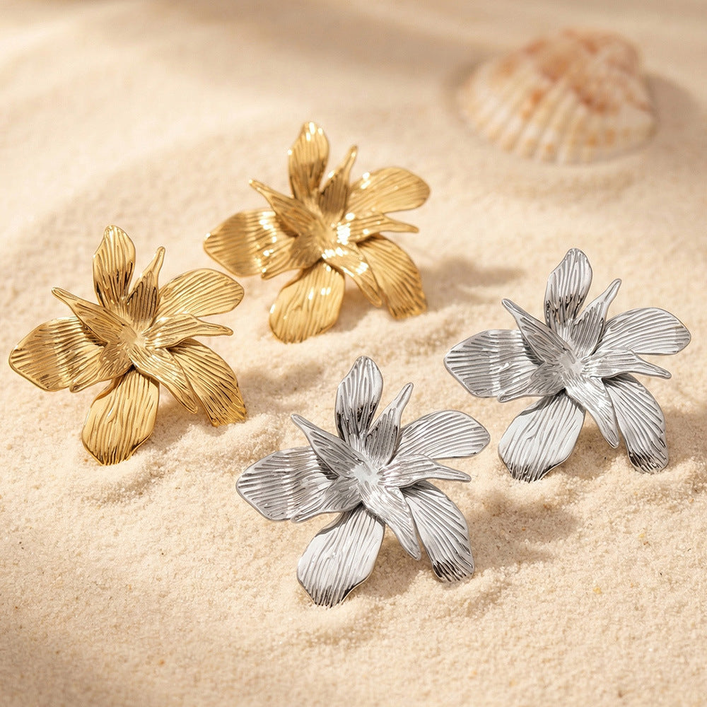 316L Stainless Steel 18K Gold PVD Large Floral Design Earrings - Large Floral, Statement Earrings, Unique Design, Trendy Wholesale Stainless Steel Jewelry - Sensitive Skin Friendly - Detail 9