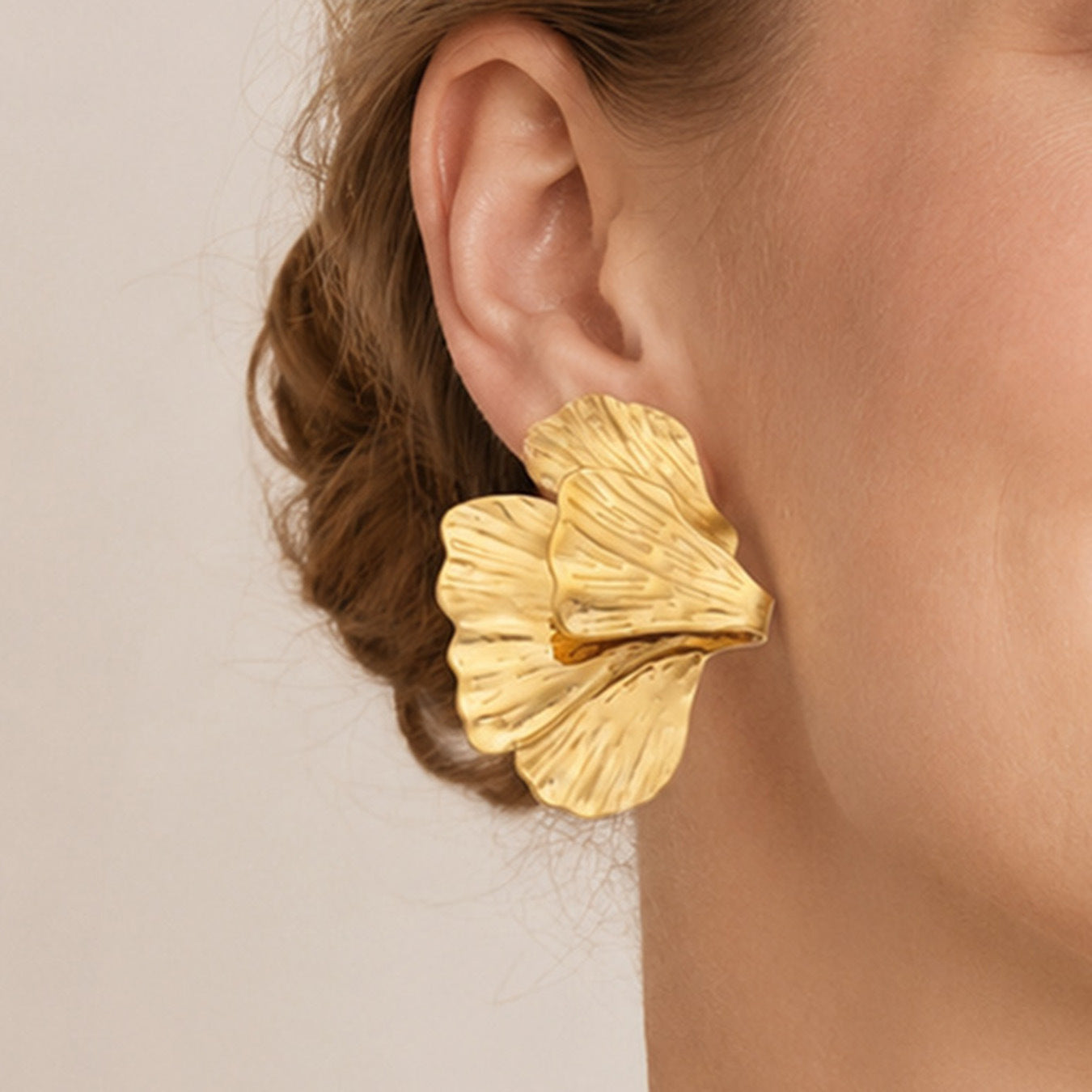 316L Stainless Steel 18K Gold PVD Layered Floral Earrings - Layered Floral Design Gold Steel Wholesale Stainless Steel Jewelry - Sensitive Skin Friendly - Detail 12