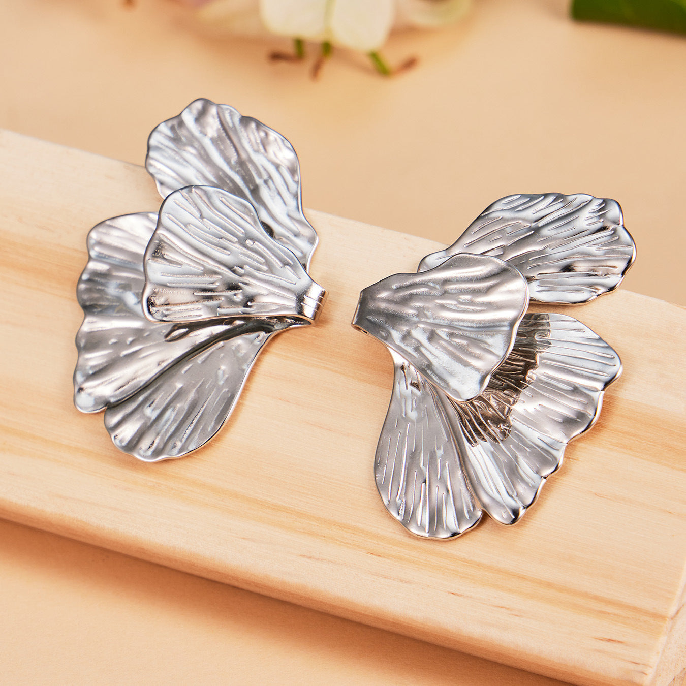 316L Stainless Steel 18K Gold PVD Layered Floral Earrings - Layered Floral Design Gold Steel Wholesale Stainless Steel Jewelry - Sensitive Skin Friendly - Detail 6