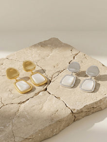 316L Stainless Steel 18K Gold PVD Light Luxury White Mother-of-Pearl Drop Earrings - Light Luxury White Mother-of-Pearl Drop Earrings 18K Gold PVD Niche Design Wholesale Stainless Steel Jewelry - Sensitive Skin Friendly - Detail 2