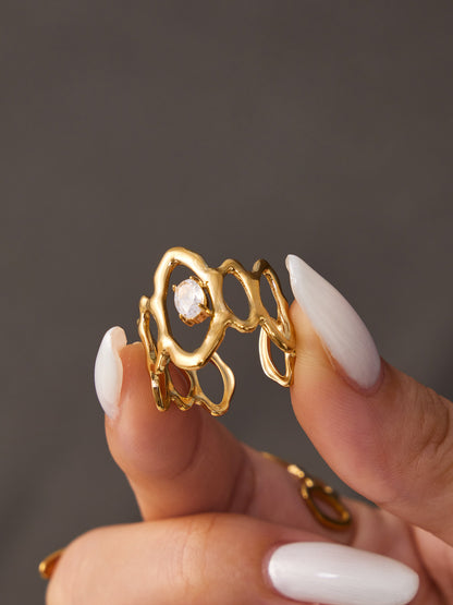 316L Stainless Steel 18K Gold PVD Love Heart Hollow Glass Stone Ring - 18K Gold Plated, Glass Stone, Love Heart Hollow, Niche Design Wholesale Stainless Steel Jewelry - Sensitive Skin Friendly - Detail 17