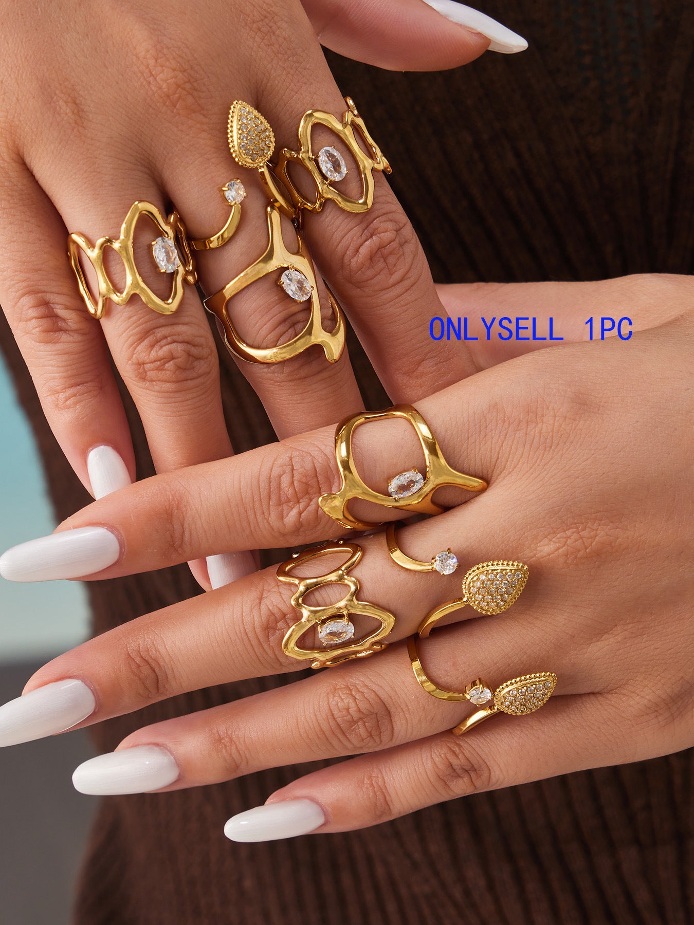 316L Stainless Steel 18K Gold PVD Love Heart Hollow Glass Stone Ring - 18K Gold Plated, Glass Stone, Love Heart Hollow, Niche Design Wholesale Stainless Steel Jewelry - Sensitive Skin Friendly - Detail 6