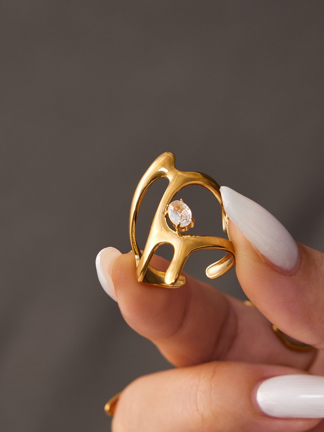 316L Stainless Steel 18K Gold PVD Love Heart Hollow Glass Stone Ring - 18K Gold Plated, Glass Stone, Love Heart Hollow, Niche Design Wholesale Stainless Steel Jewelry - Sensitive Skin Friendly - Detail 9