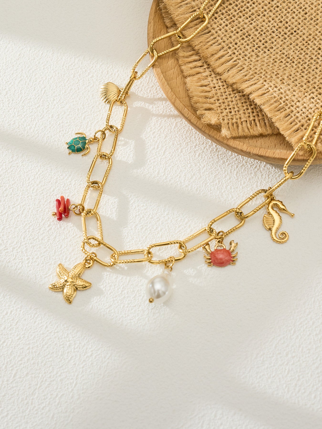 316L Stainless Steel 18K Gold PVD Love Heart Vintage Pearl Necklace Bracelet - Vintage Gold Love Heart Faux Pearl Wholesale Stainless Steel Jewelry - Sensitive Skin Friendly - Detail 1