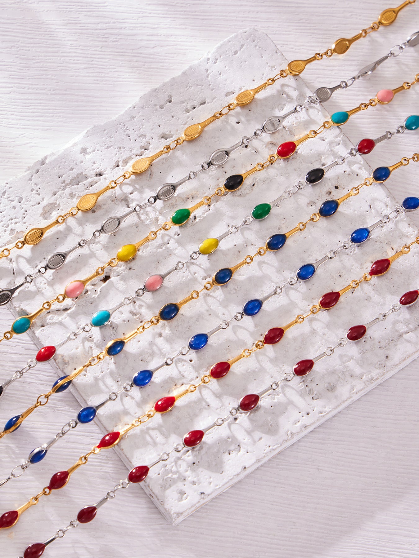 316L Stainless Steel 18K Gold PVD Minimalist Dopamine Color-Block Enamel Necklace & Bracelet Set - Dopamine Color-Block, Enamel, Minimalist, Modern, Stainless Steel, Gold Plated, Necklace, Bracelet Set Sensitive Skin Friendly - Detail 2