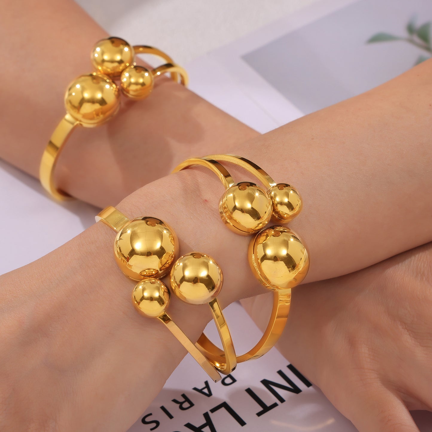 316L Stainless Steel 18K Gold PVD Minimalist Multi-Layer Ball Design Bangle - Minimalist Gold Multi-Layer Ball Bangle Wholesale Stainless Steel Jewelry - Sensitive Skin Friendly - Detail 2