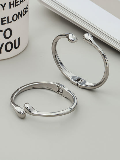 316L Stainless Steel 18K Gold PVD Minimalist Smooth Waterdrop Open Bangle - Minimalist Waterdrop Smooth Open Bangle Wholesale Stainless Steel Jewelry - Sensitive Skin Friendly - Detail 16