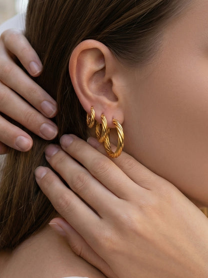 316L Stainless Steel 18K Gold PVD Minimalist Twisted Round Earrings - Twisted Round Hoop, Minimalist, Elegant, Steel, Gold Wholesale Stainless Steel Jewelry - Sensitive Skin Friendly - Detail 7