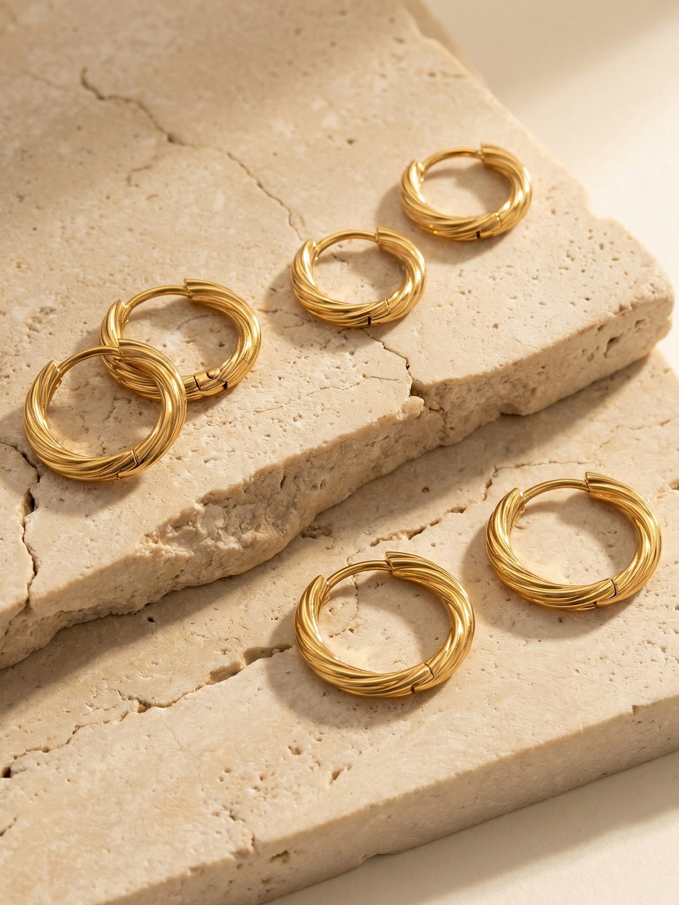 316L Stainless Steel 18K Gold PVD Minimalist Twisted Round Hoop Earrings - Minimalist, Twisted Hoop, Round, Elegant Wholesale Stainless Steel Jewelry - Sensitive Skin Friendly - Detail 9